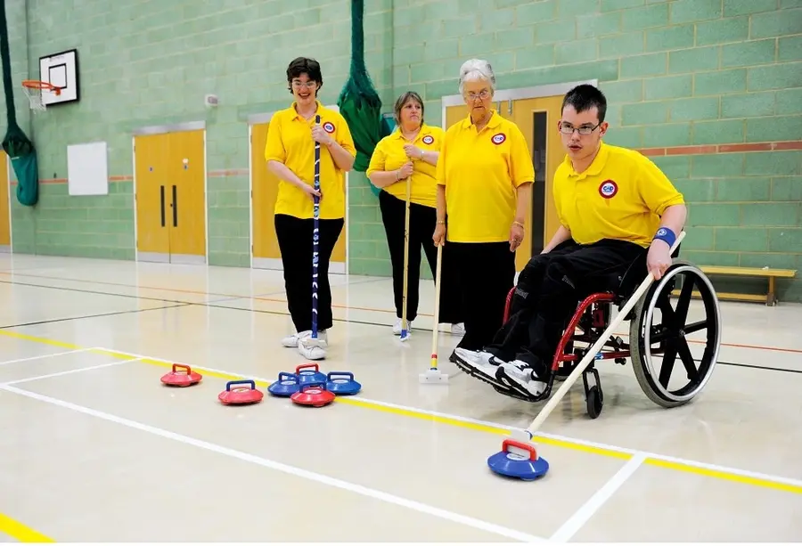 Curling New Age Komplett Curlingsett med 8 steiner og målfelt 